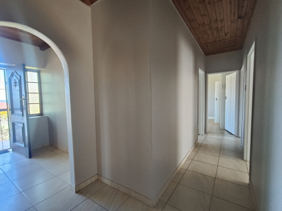 3 Bedroom Property for Sale in Wavecrest Eastern Cape